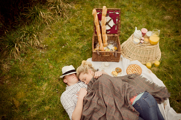 teen couple having a picnic